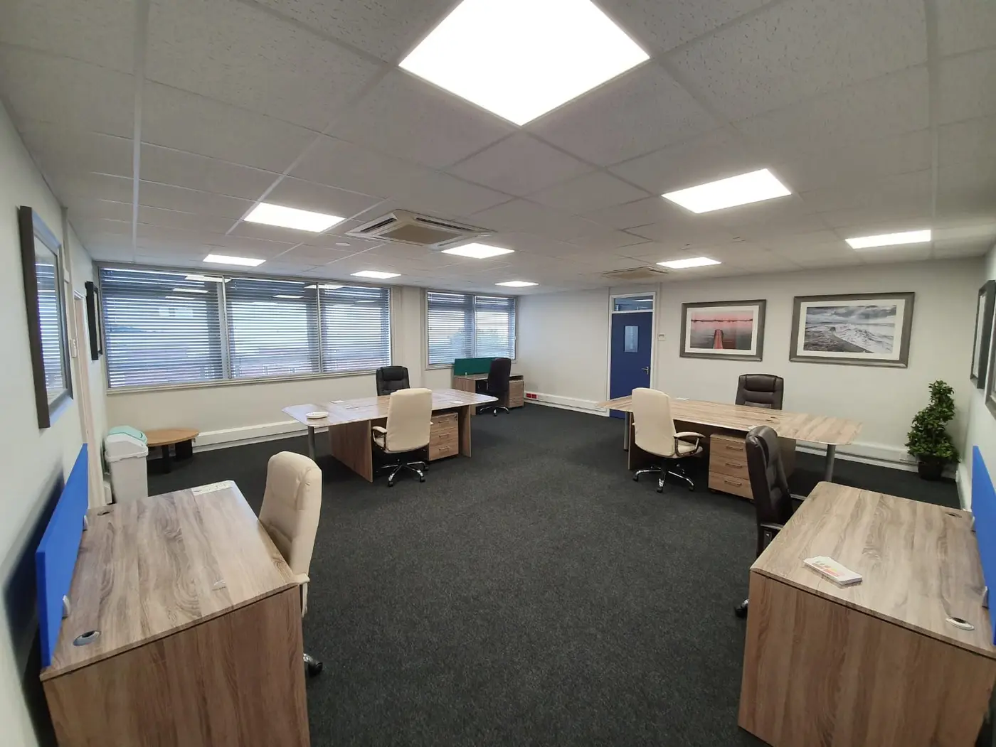 desk rent